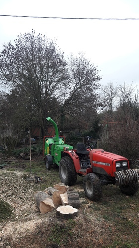 Broyage des branches sur votre extérieur à Cugnaux Broyage des branches sur votre extérieur à Cugnaux
